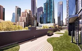 Modern 3 Bedroom Apartment In Southbank